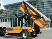 Fahrcontainer Kippstellung hoch